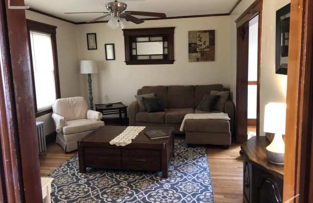 Brighton Center floor-thru 2-bed photos photos