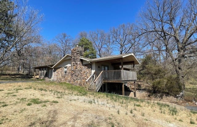 2211  S Rainbow  RD - 2211 South Rainbow Road, Rogers, AR 72713