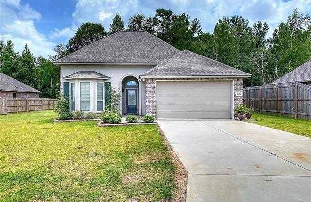 39536 ST. LOUIS Court - 39536 Saint Louis Court, Tangipahoa County, LA 70454