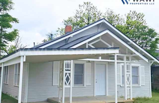 Cozy  Pet-Friendly Home in Plainview – 908 Galveston Awaits photos photos