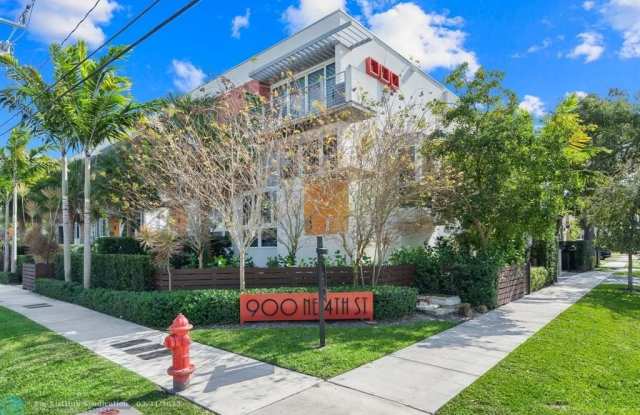900 NE 4th St - 900 Northeast 4th Street, Fort Lauderdale, FL 33301
