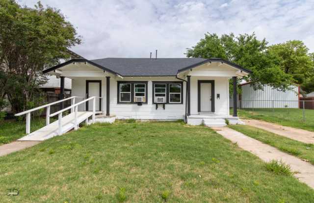 1824 Collins Avenue photos photos