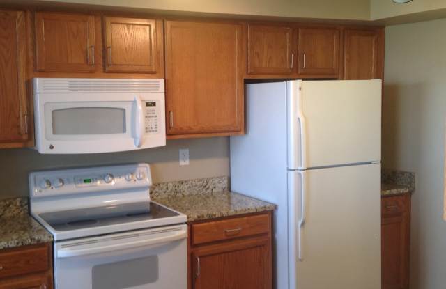 5705 N Genoa Way Apt 301 Gallery 4