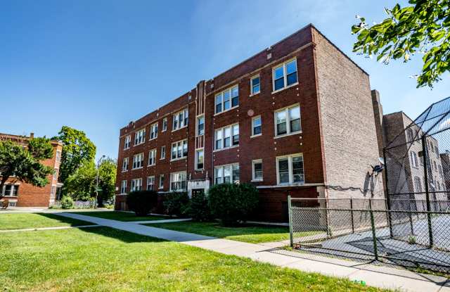 6705 S Michigan Gallery 4