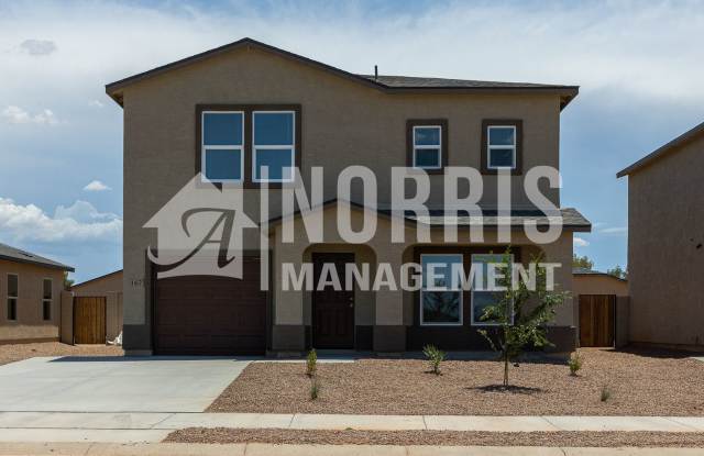 MOVE-IN SPECIAL: Large Home in Coolidge photos photos