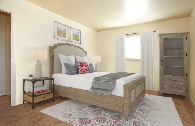 Falcon Way Townhomes Gallery 4
