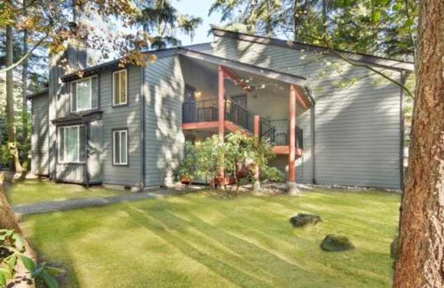 14526 NE 31st St #16-C - 14526 Northeast 31st Street, Bellevue, WA 98007