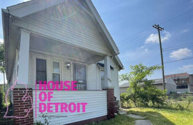 Summer Special~ 3 BEDROOM 1 BATH FREE PRE-SCREEN photos photos