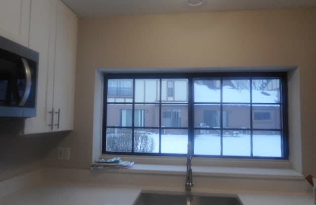 4567 Olmstead Drive Gallery 4