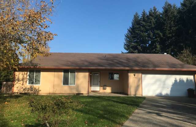 Adorable 3 Bed 2 Bath Ranch Style Home on a Large Lot! Fully Fenced in Yard! Easy Freeway Access! photos photos