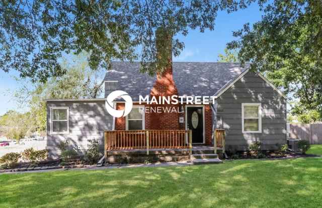 5212 North Spruce Avenue photos photos