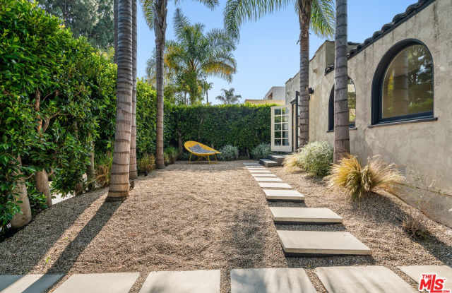 8929 Rosewood Ave - 8929 Rosewood Avenue, West Hollywood, CA 90048