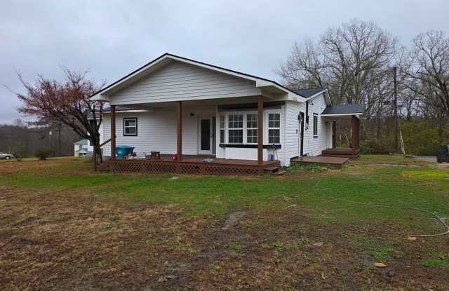 986 Old Mail Road - Single Level Home Located in Crossville, TN! - 986 Old Mail Road, Crossville, TN 38555