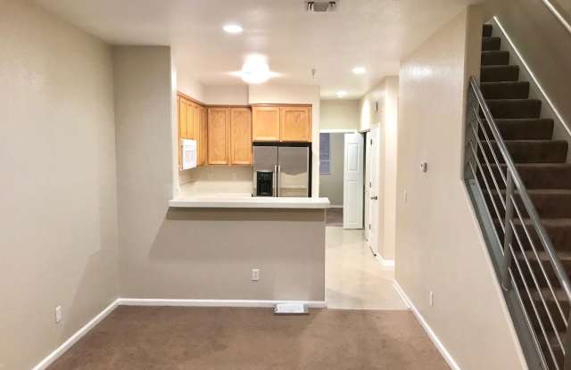 3 bed 3 bath Richmond Townhouse with Garage -- COMING SOON !! - 1557 Nevin Plaza, Richmond, CA 94801