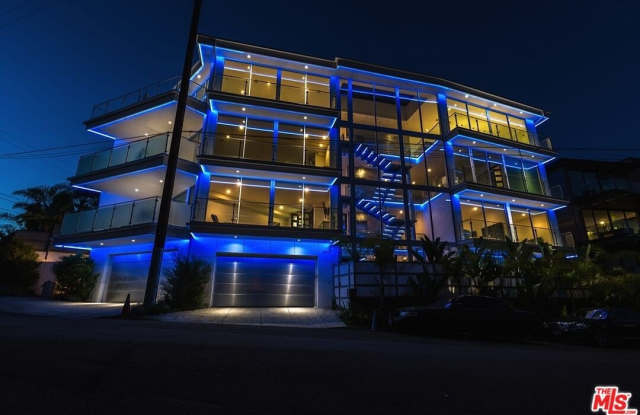 6447 Weidlake DR - 6447 Weidlake Drive, Los Angeles, CA 90068