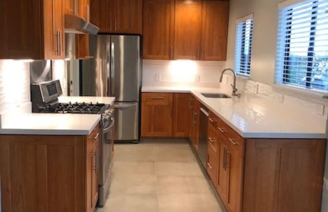 15 Flower St - 15 Flower Street, Redwood City, CA 94063