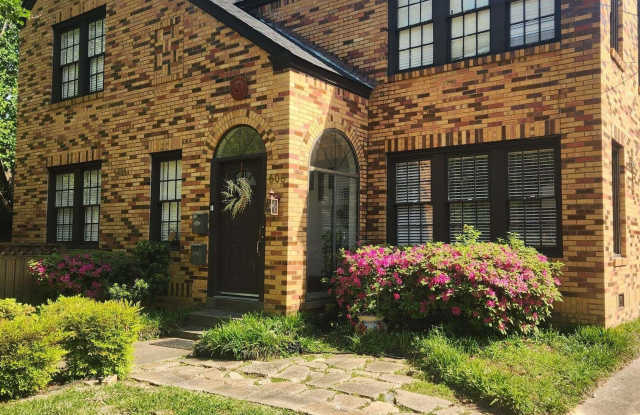 608 W 3rd Apt. B photos photos