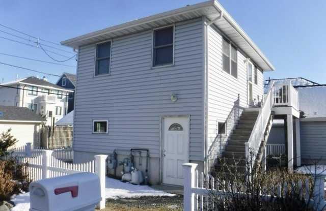 1 Beach Way photos photos