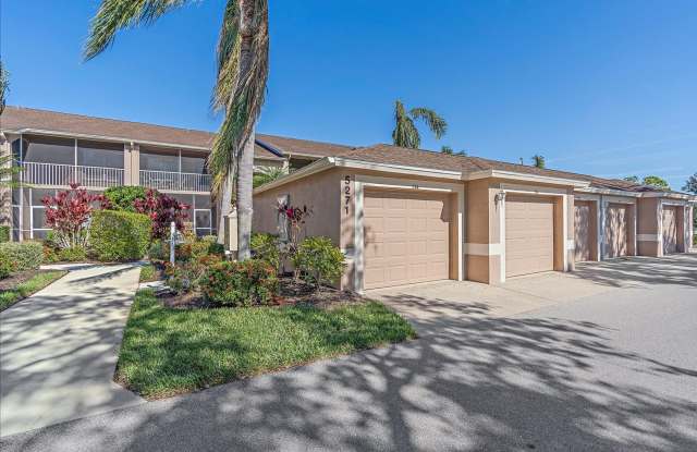 Call for last minute discounts!!! *2BR/2B W/DEN Lake View Condo in Heritage Oaks Golf & Country Club Gallery 3