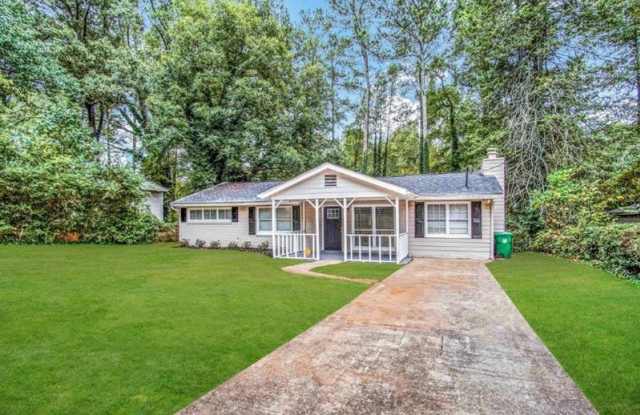 3395 Longleaf Drive Gallery 3