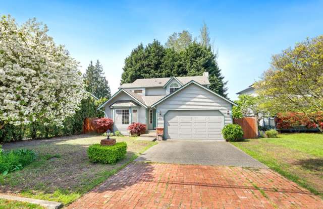 Beautiful Renovated Four Bedroom House for Rent in Renton Washington Gallery 1