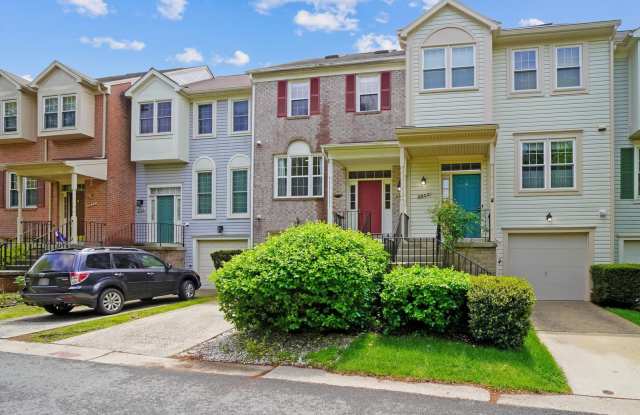 Updated 4 level TH w/ 2 FB & 2 "1/2" baths + One car garage! photos photos