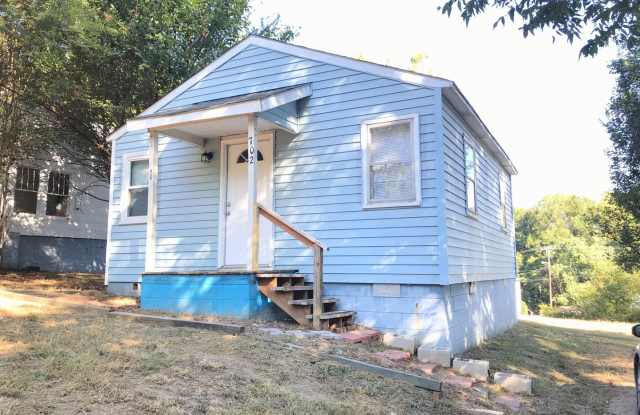 Small 2 bed 1 bath house close to downtown Kannapolis and the Research Campus photos photos Small 2 bed 1 bath house close to downtown Kannapolis and the Research Campus photos photos