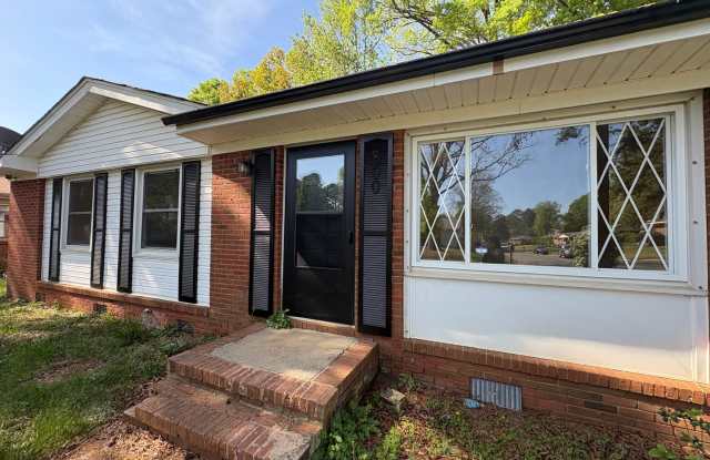 Adorable 3 Bedroom Home!! photos photos
