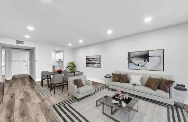 1201 SW 128th Ter photos photos