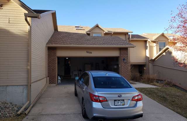 2 BEDROOM, 2 1/2 BATH TOWNHOME W/2 CAR GARAGE ON NORTHWEST SIDE Of TOWN photos photos