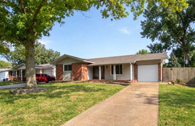 2485 Wedgwood Drive West Gallery 1