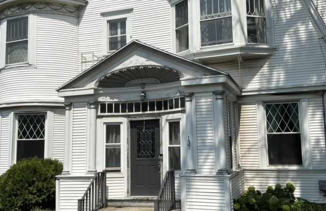 137 Broad Street Gallery 1