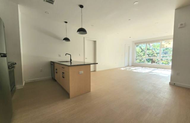 75 Webster St photos photos