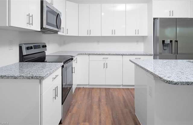 8007 VEGA Ct Gallery 3