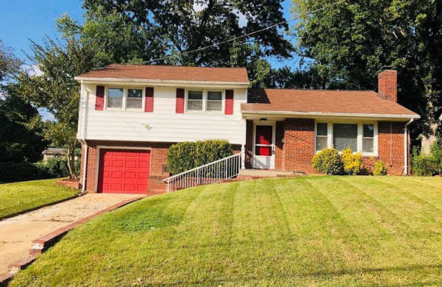 7110 Cindy Ln - 7110 Cindy Lane, Annandale, VA 22003