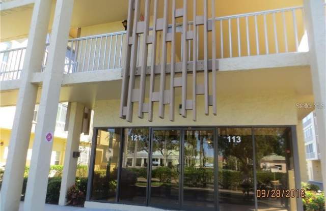 121 ISLAND WAY photos photos