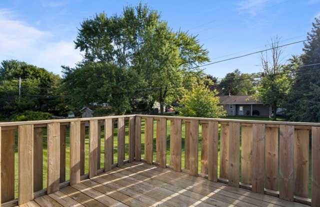 Three Bed Two Bath Townhouse located at 1660 Nicolet Rd in Appleton Gallery 4