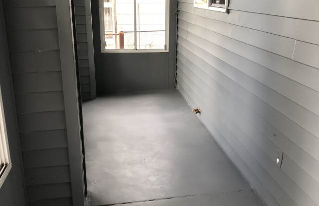 1774 Kingston St Gallery 2