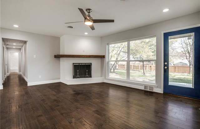 1728 W Red Bird Lane Gallery 3