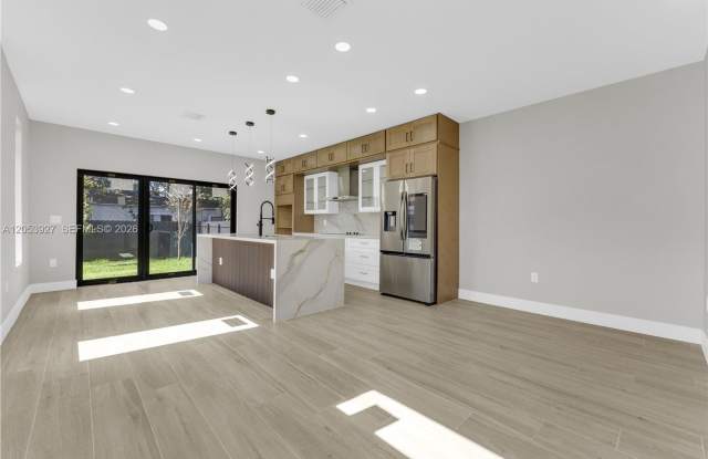 1818 NW 49th Street, Miami, FL 33142 - 4011 photos photos