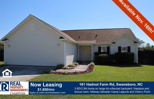 3BR/2BA w/ Bonus Room, Fenced Yard – Minutes to Beaches Gallery 1