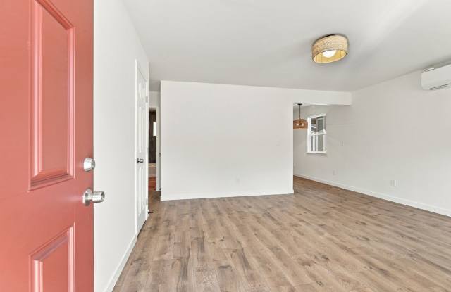 Remodeled Country Cottage! Gallery 4