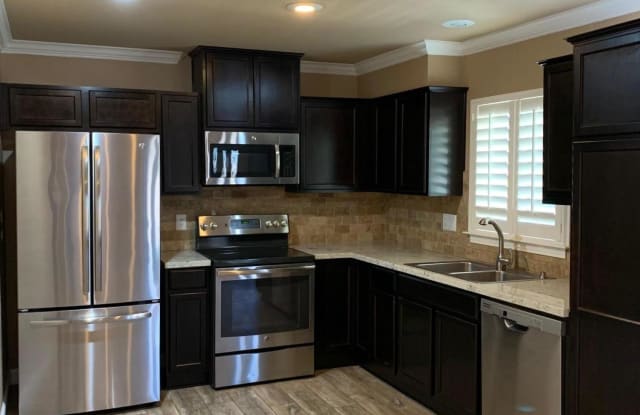 5028 N 39TH Avenue - 5028 North 39th Avenue, Phoenix, AZ 85019