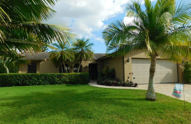 465 Blue Lagoon Ln - 465 Blue Lagoon Lane, North Fort Myers, FL 33903