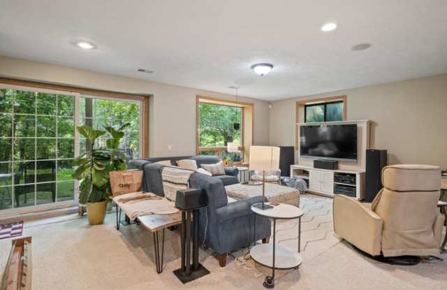 7020 Whitneyville Avenue Southeast photos photos