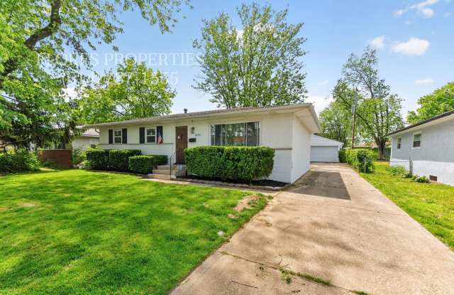 Newly Remodeled, Spacious House, 2 Car Garage photos photos Newly Remodeled, Spacious House, 2 Car Garage photos photos