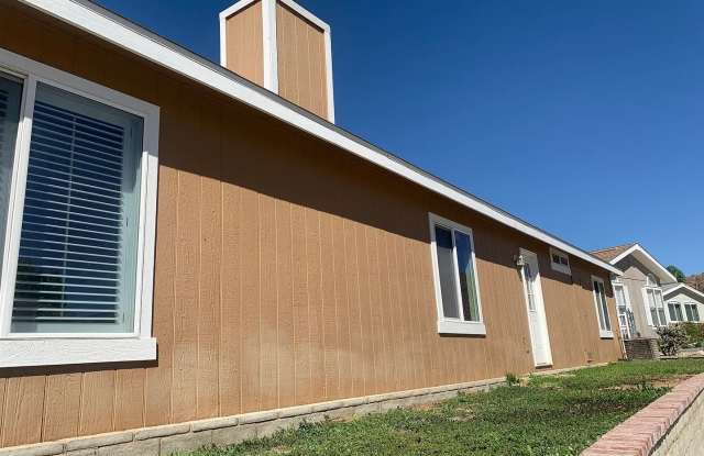 33105 Santiago Rd Spc 63 Acton CA 93510 Gallery 3