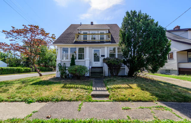 19610 Shawnee Ave - 19610 Shawnee Avenue, Cleveland, OH 44119
