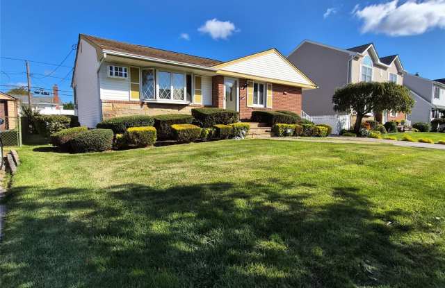 35 Elwood Avenue photos photos