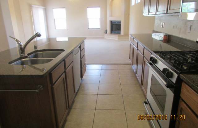 919 TUMULUS Drive NE Gallery 2